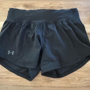 Under Armour Athletic Shorts M NWT